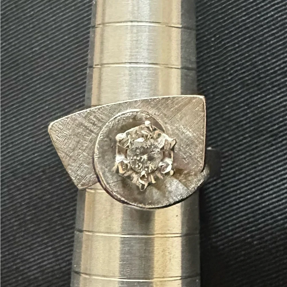 14k White Gold Diamond Ring Size 5 1/2 - Picture 2 of 13